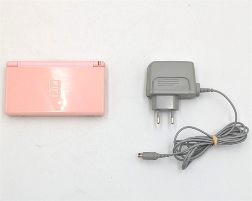 Nintendo DS Lite - Coral Pink - Konsol - SNR UEF27278868 (B Grade) (Genbrug)
